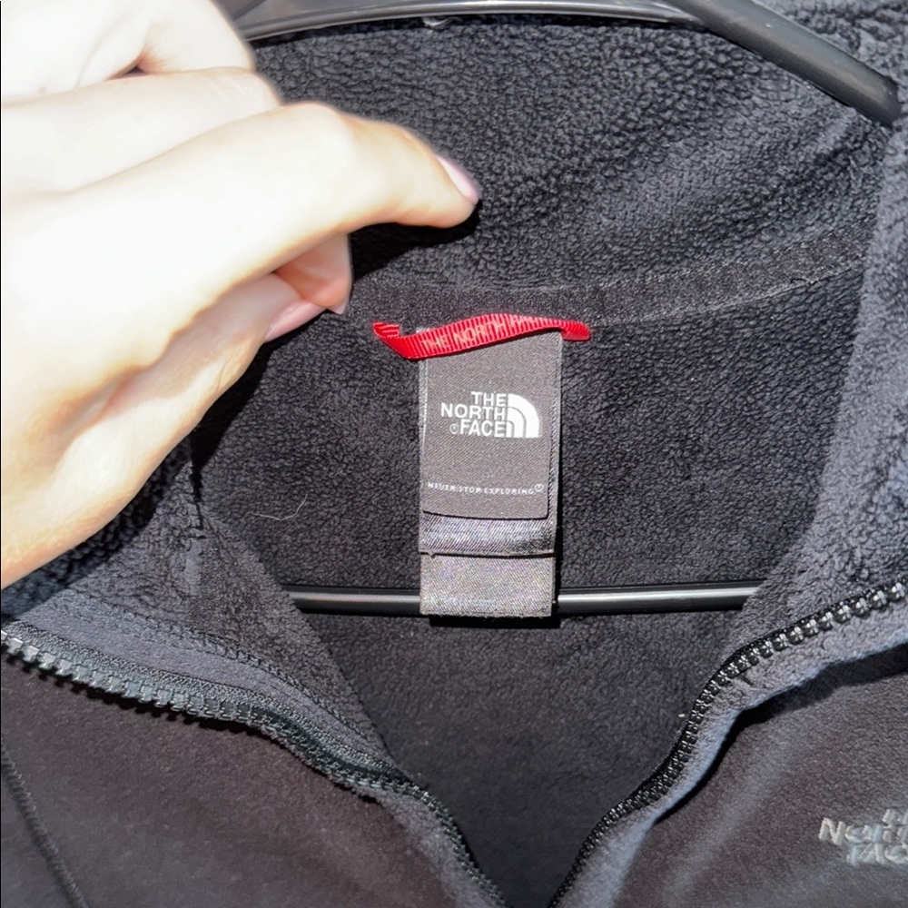 The North Face Women's Black Jacket size small - Picture 5 of 9